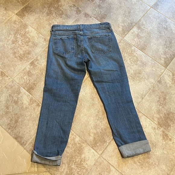 GAP Jeans Straight Crop Coupe 3/4 Cuffed Medium Wash Jeans Distressed Sz 0 blue - Picture 3 of 8